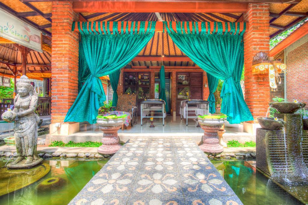 Hotel Angsoka Temukus Екстериор снимка