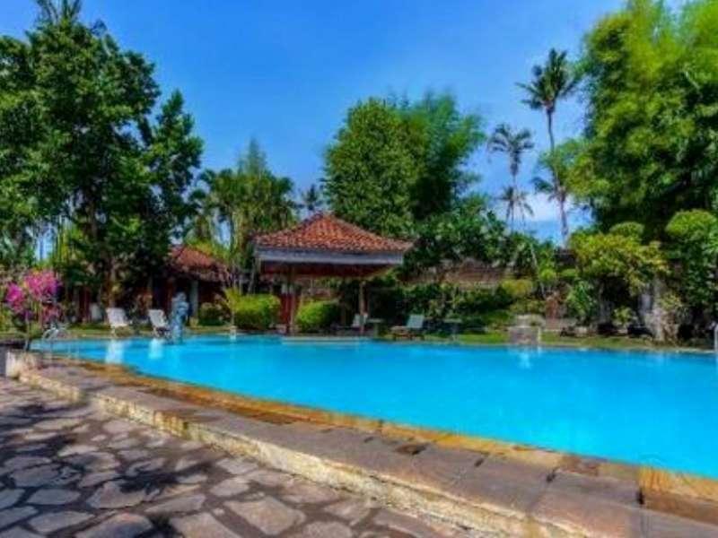 Hotel Angsoka Temukus Екстериор снимка